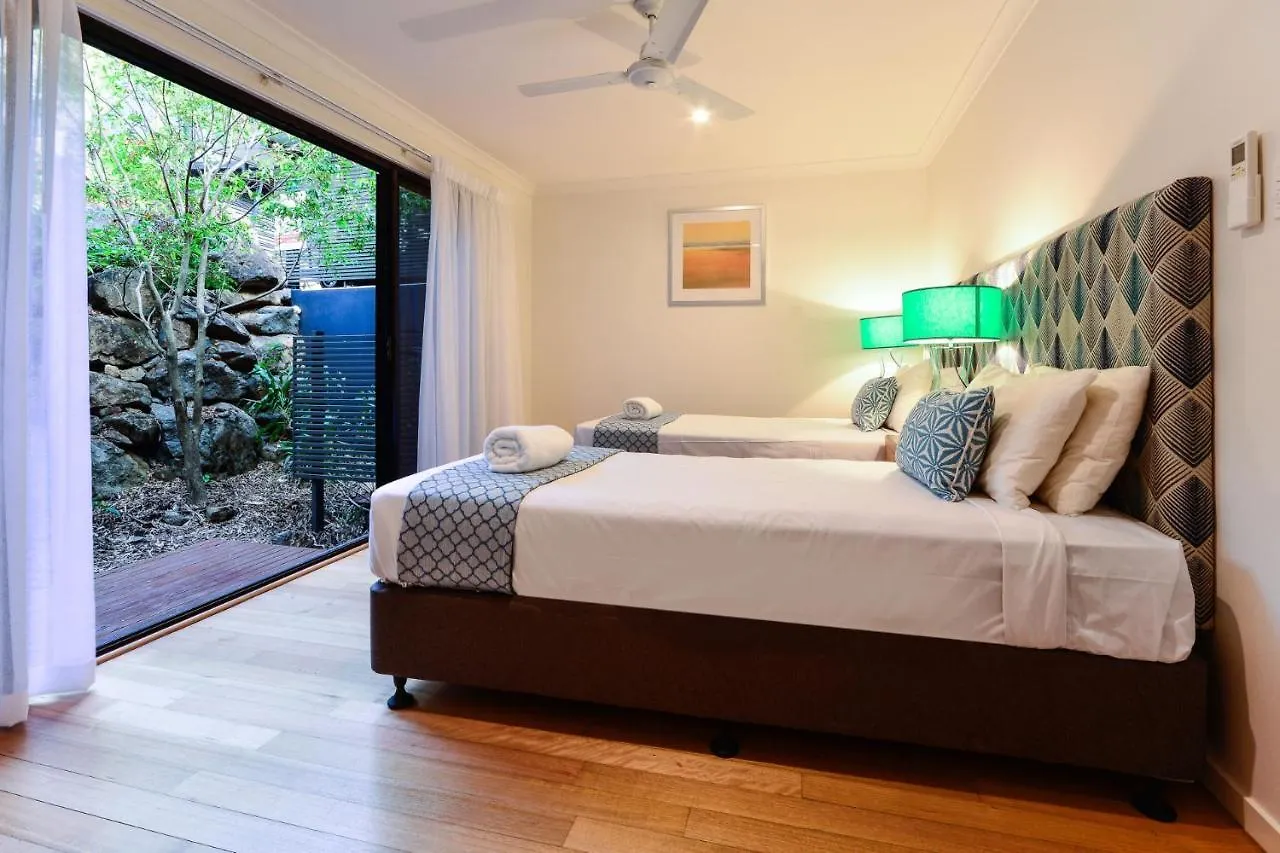 Shorelines 31 Renovated Upmarket Two Bedroom Apartment With Ocean Views And Buggy Hamilton Island Australia