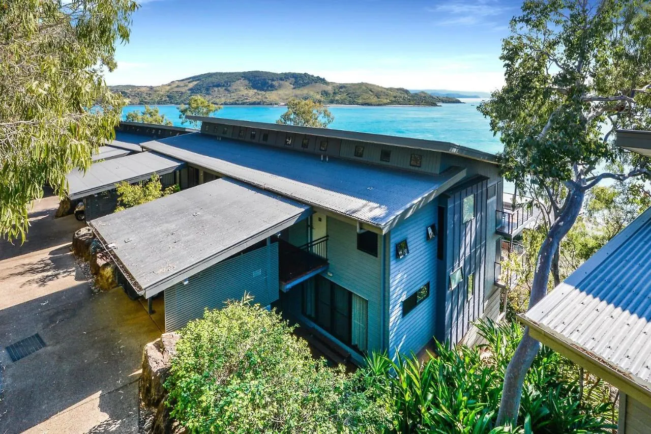 Shorelines 31 Renovated Upmarket Two Bedroom Apartment With Ocean Views And Buggy Hamilton Island