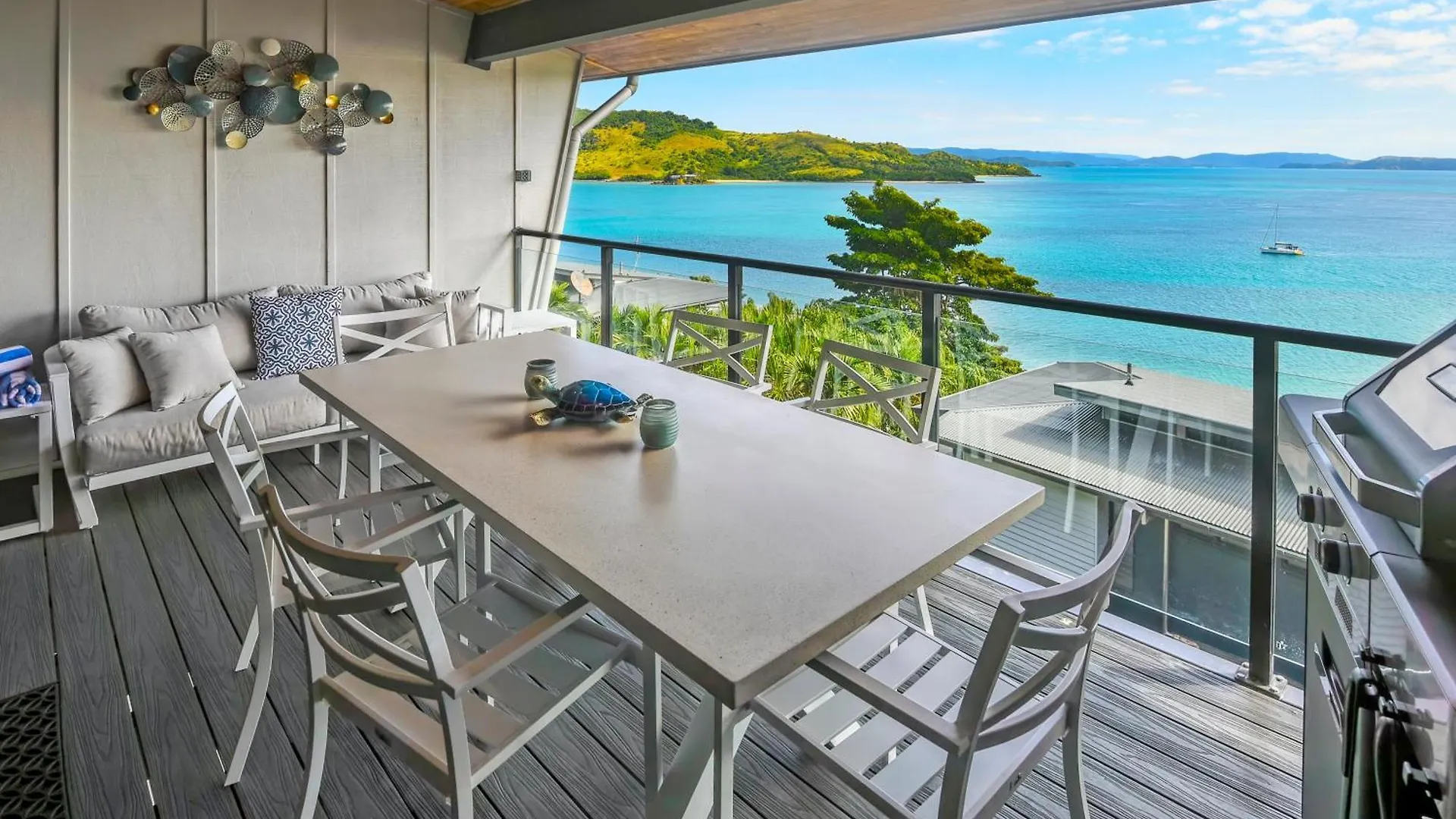 Shorelines 31 Renovated Upmarket Two Bedroom Apartment With Ocean Views And Buggy Hamilton Island Australia