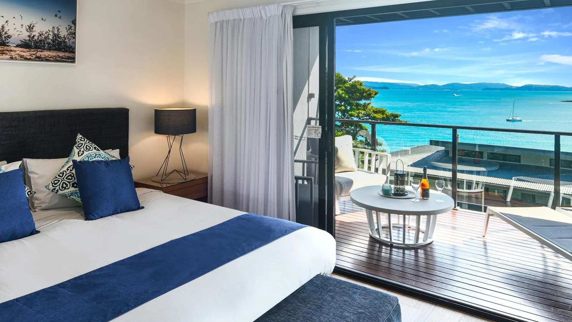 Shorelines 31 Renovated Upmarket Two Bedroom Apartment With Ocean Views And Buggy Île Hamilton