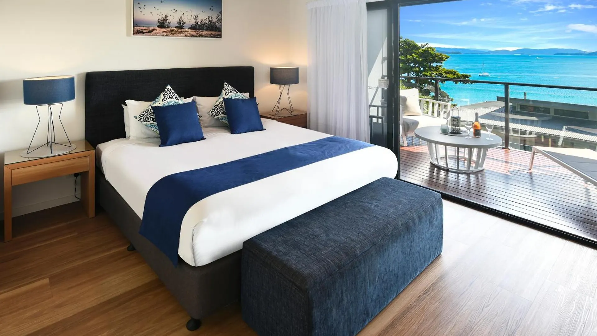Shorelines 31 Renovated Upmarket Two Bedroom Apartment With Ocean Views And Buggy Île Hamilton